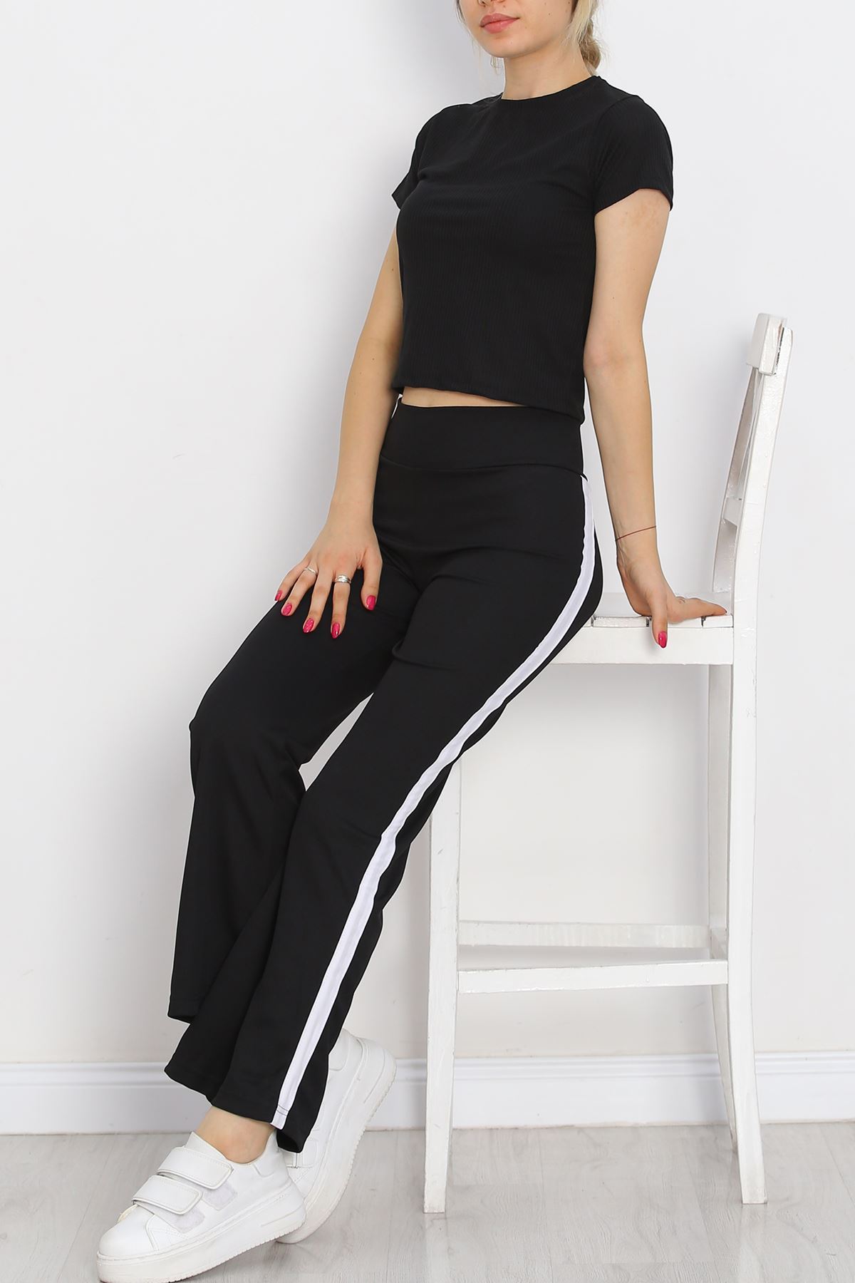 Striped High Waist Pants Black and White - 20008.1567.