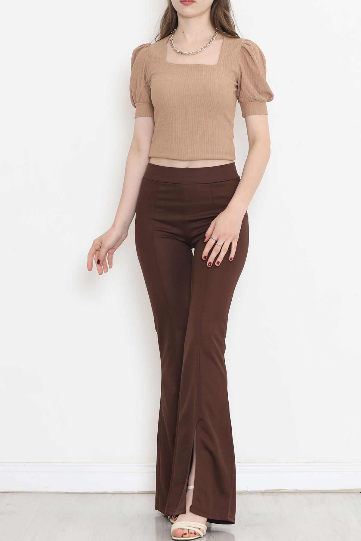 Flared Trousers with Slits Coffee - 16702.1355.