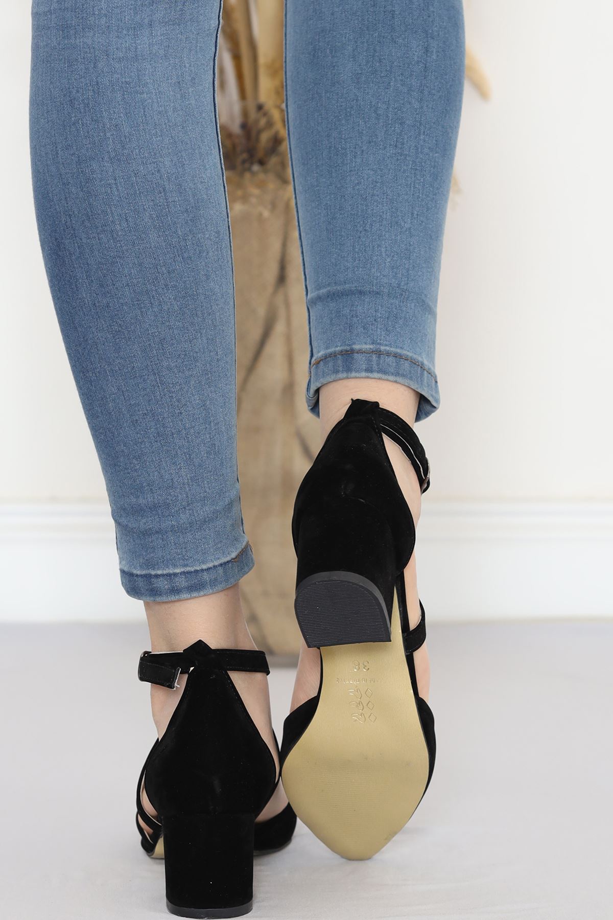 5 Cm Heeled Shoes Suede Black - 17315.264.