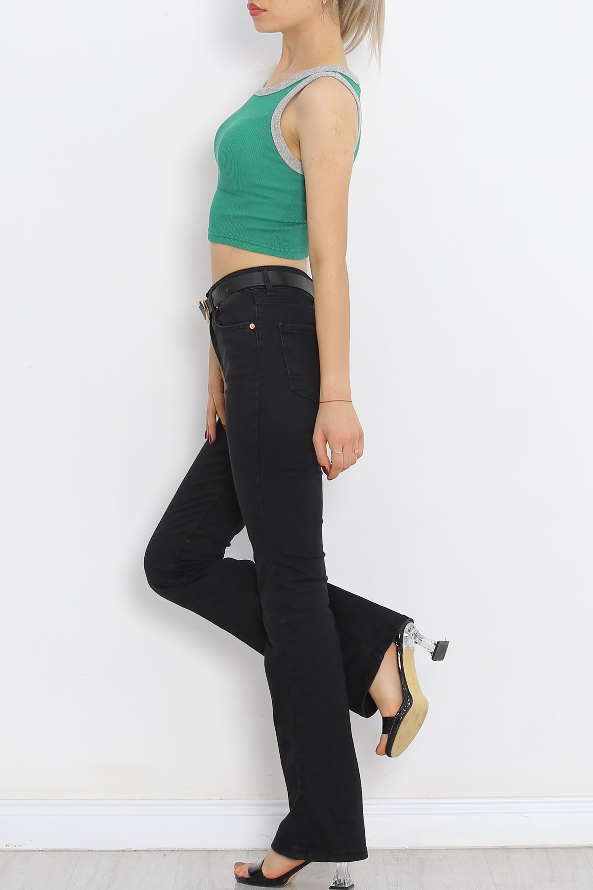 Crew Neck Tank Top in Green - 18600.1723.