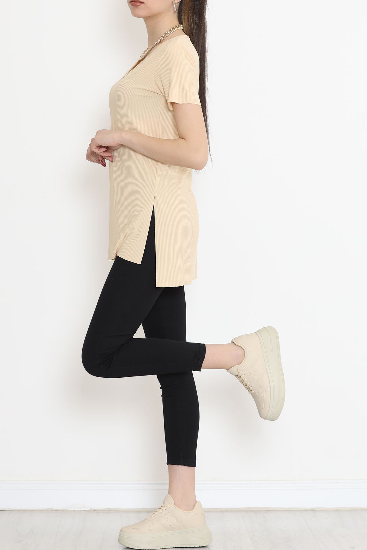 V-Neck T-Shirt with Slits Beige - 1998.555.