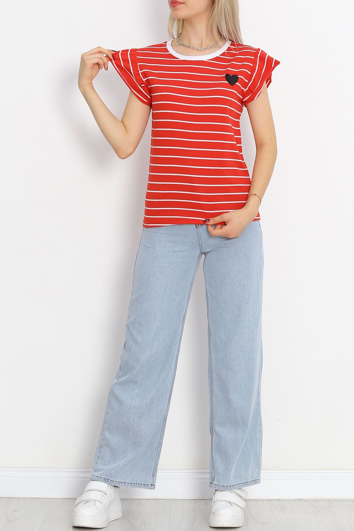 Embroidered Sleeve Ruffle T-shirt Red - 15920.1567.