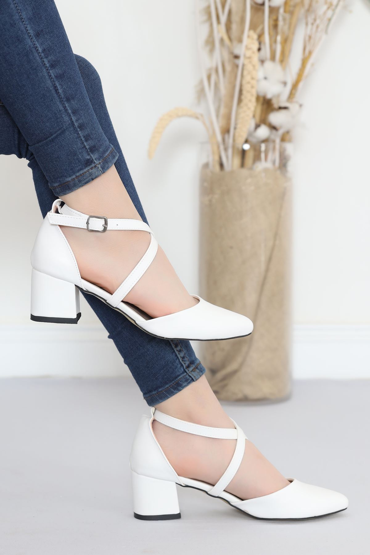 5 Cm Heeled Shoes White - 17315.264.