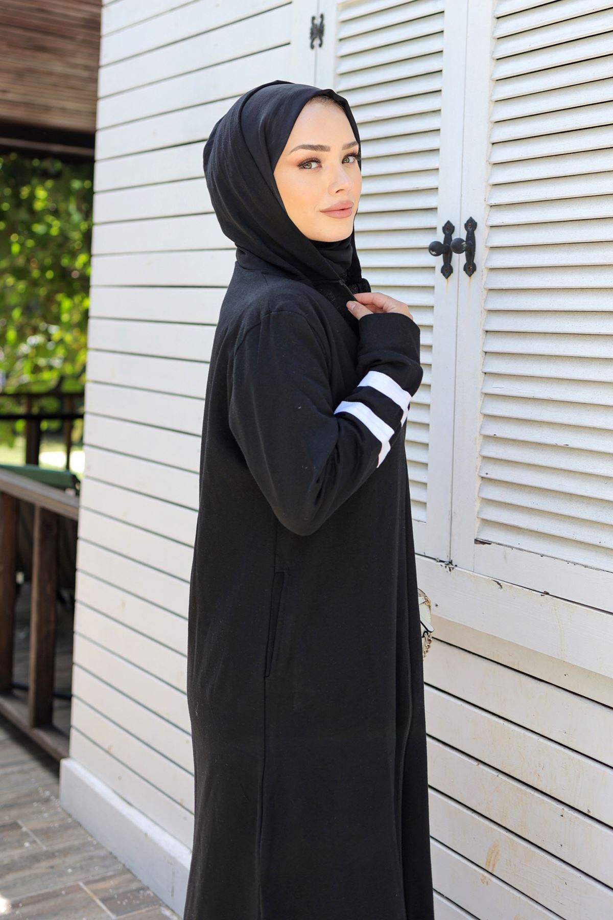 Zippered Abaya Black - 20342.1778.