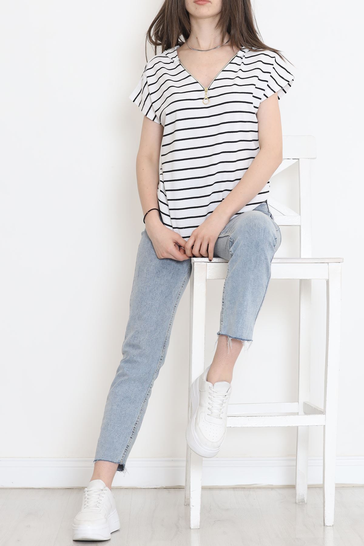 Striped Hooded T-shirt White and Black - 15270.1567.