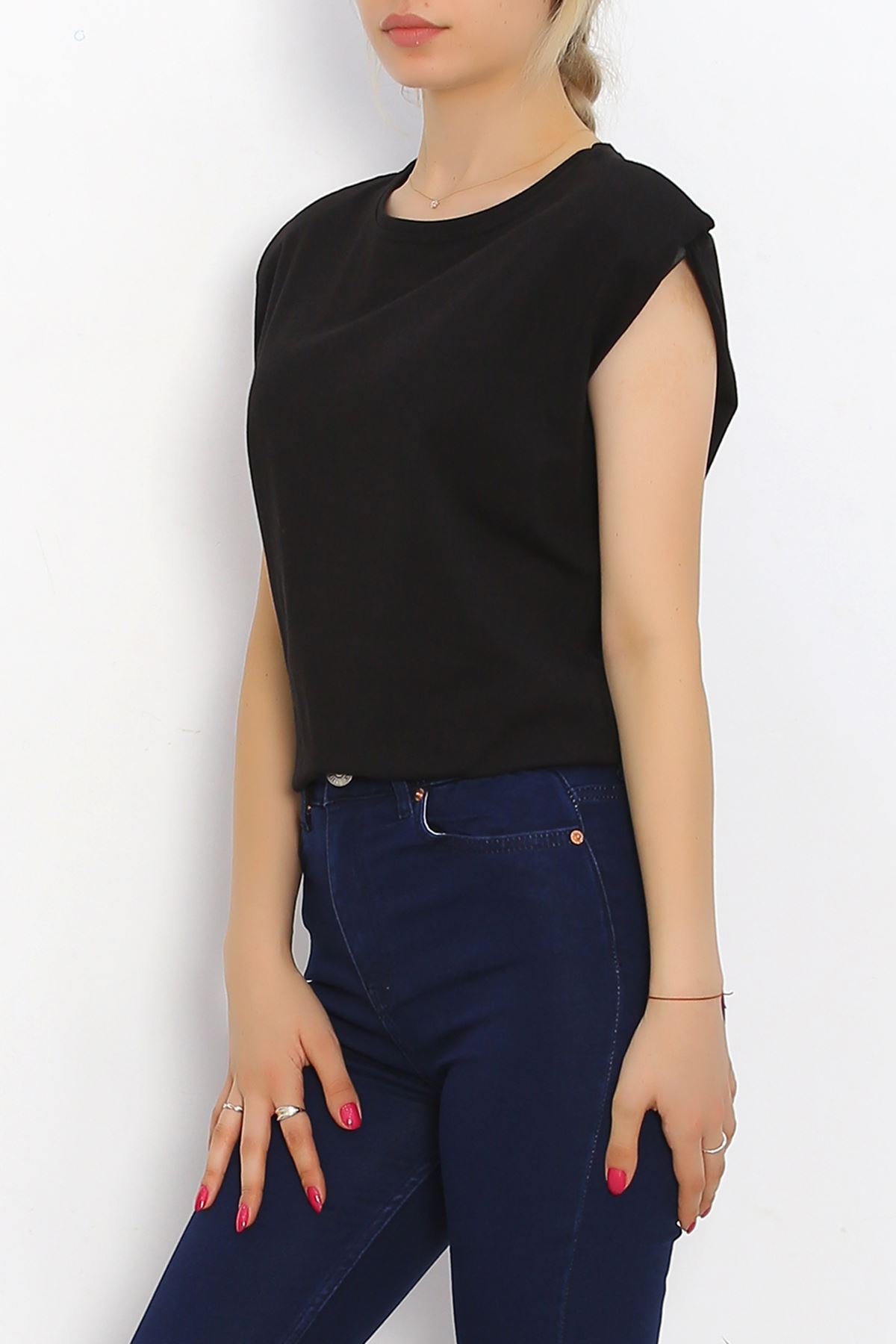 Sleeveless T-shirt with Wadding Black - 15874.1567.