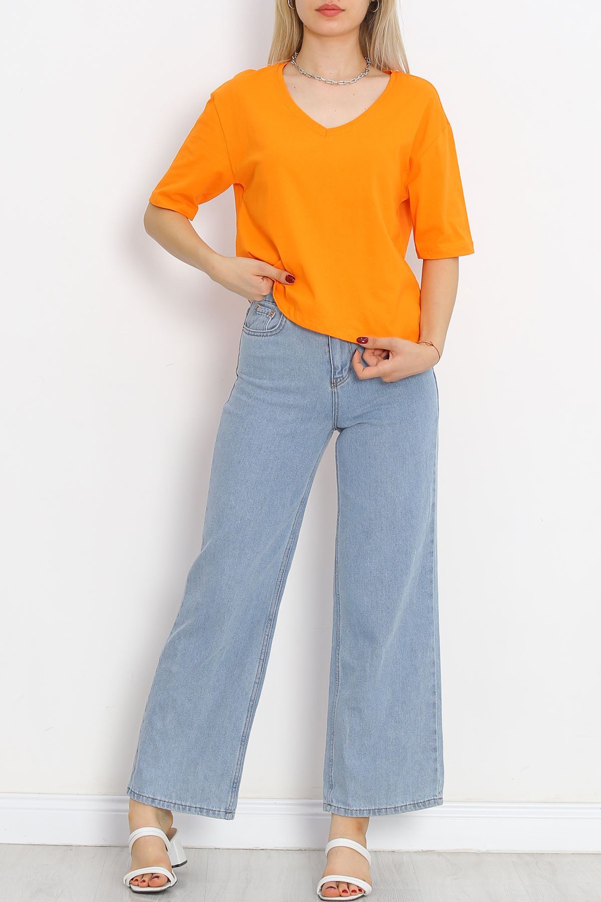 V-neck T-shirt Orange - 18912.1567.