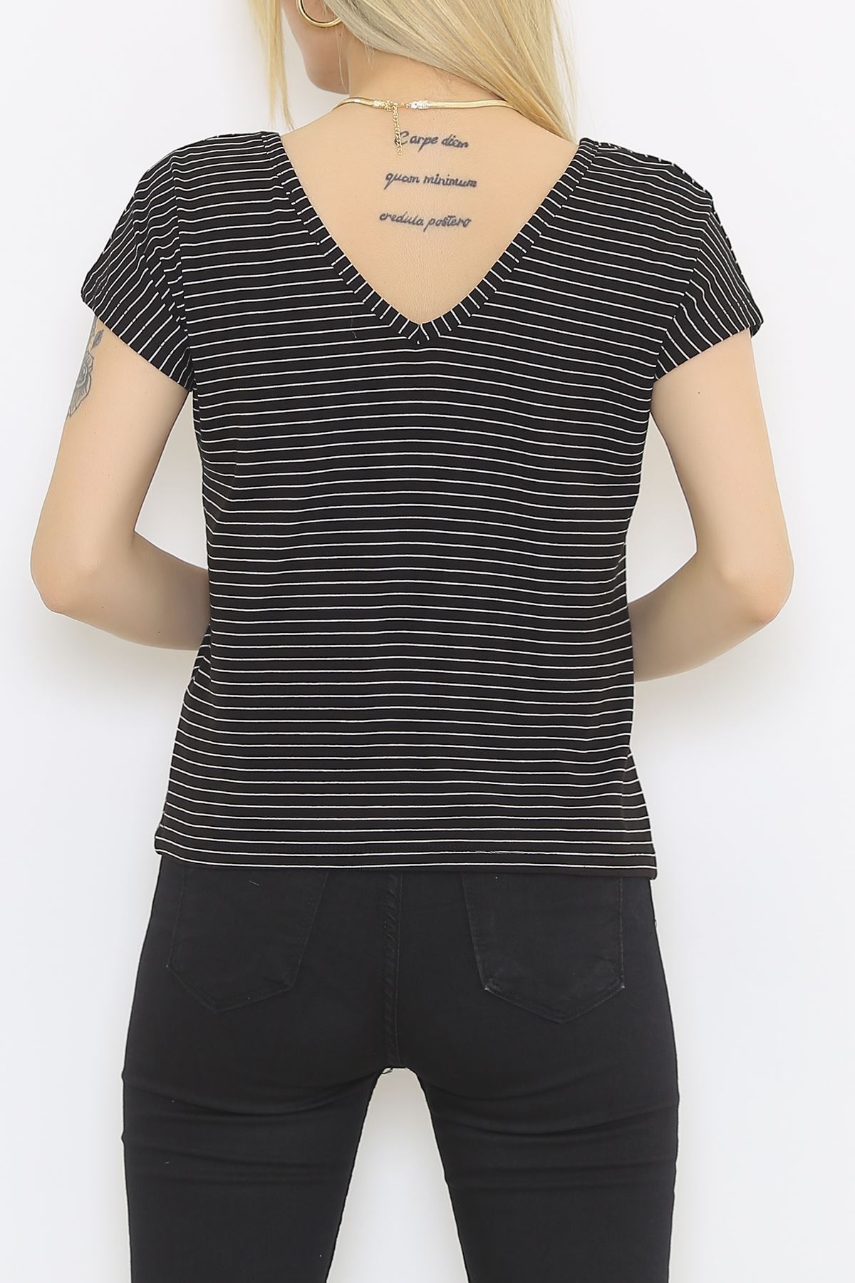 Front Back V-Neck T-Shirt Black - 2111.555.