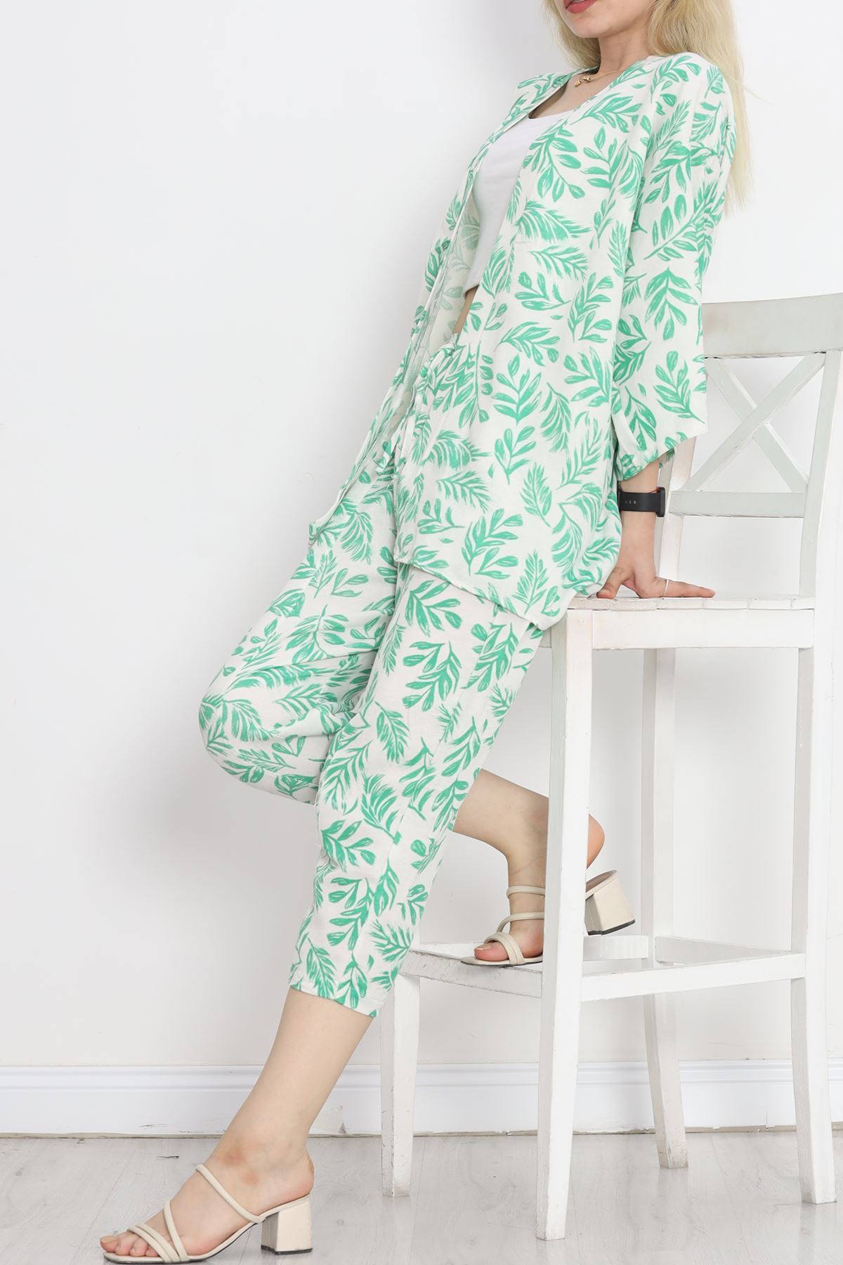 Kimono Suit in Green - 152342.701.