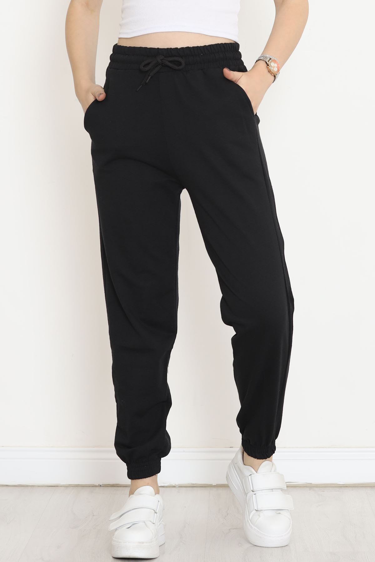 Sweatpants with Elasticized Cuffs Black - 15912.1778.