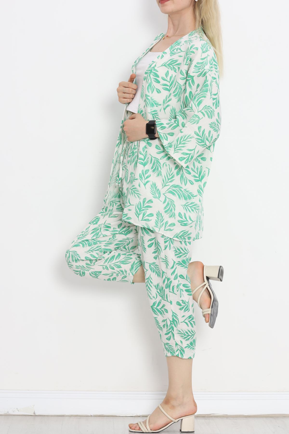 Kimono Suit in Green - 152342.701.