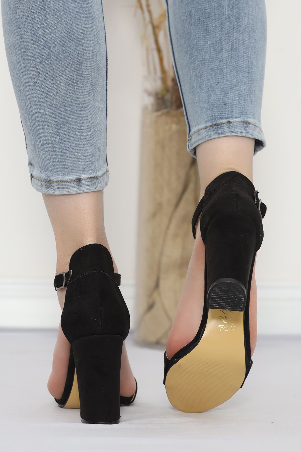 9 Cm Heeled Shoes Suede Black - 3902.264.