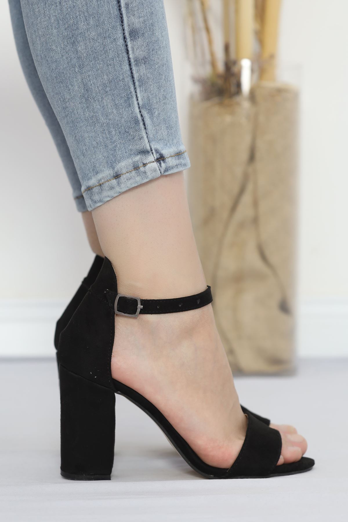 9 Cm Heeled Shoes Suede Black - 3902.264.