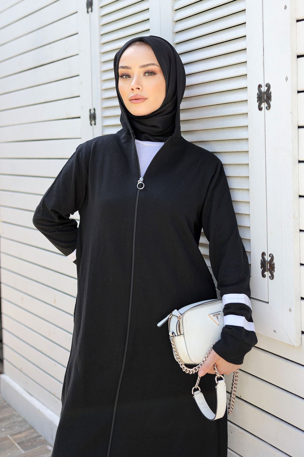 Zippered Abaya Black - 20342.1778.