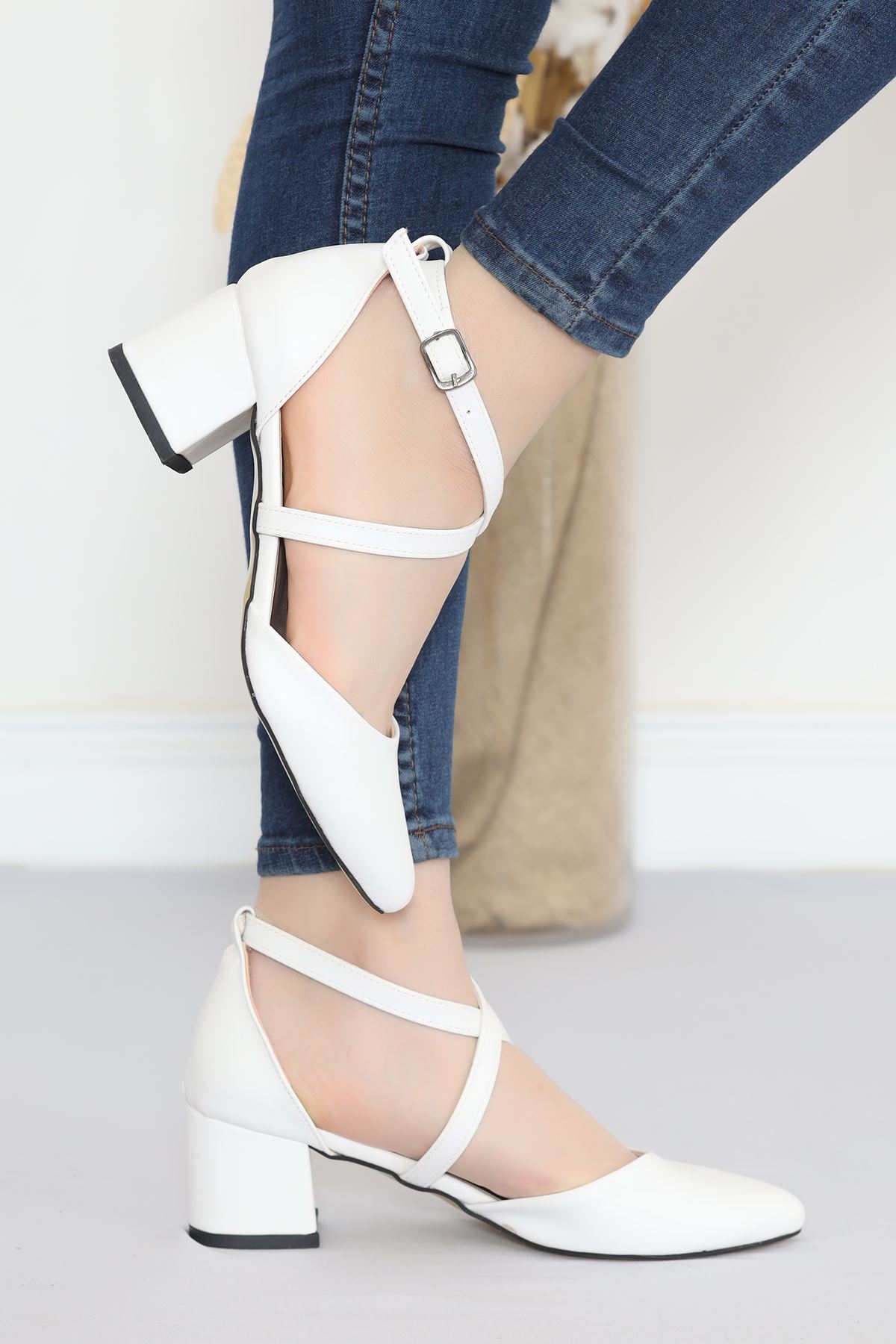 5 Cm Heeled Shoes White - 17315.264.