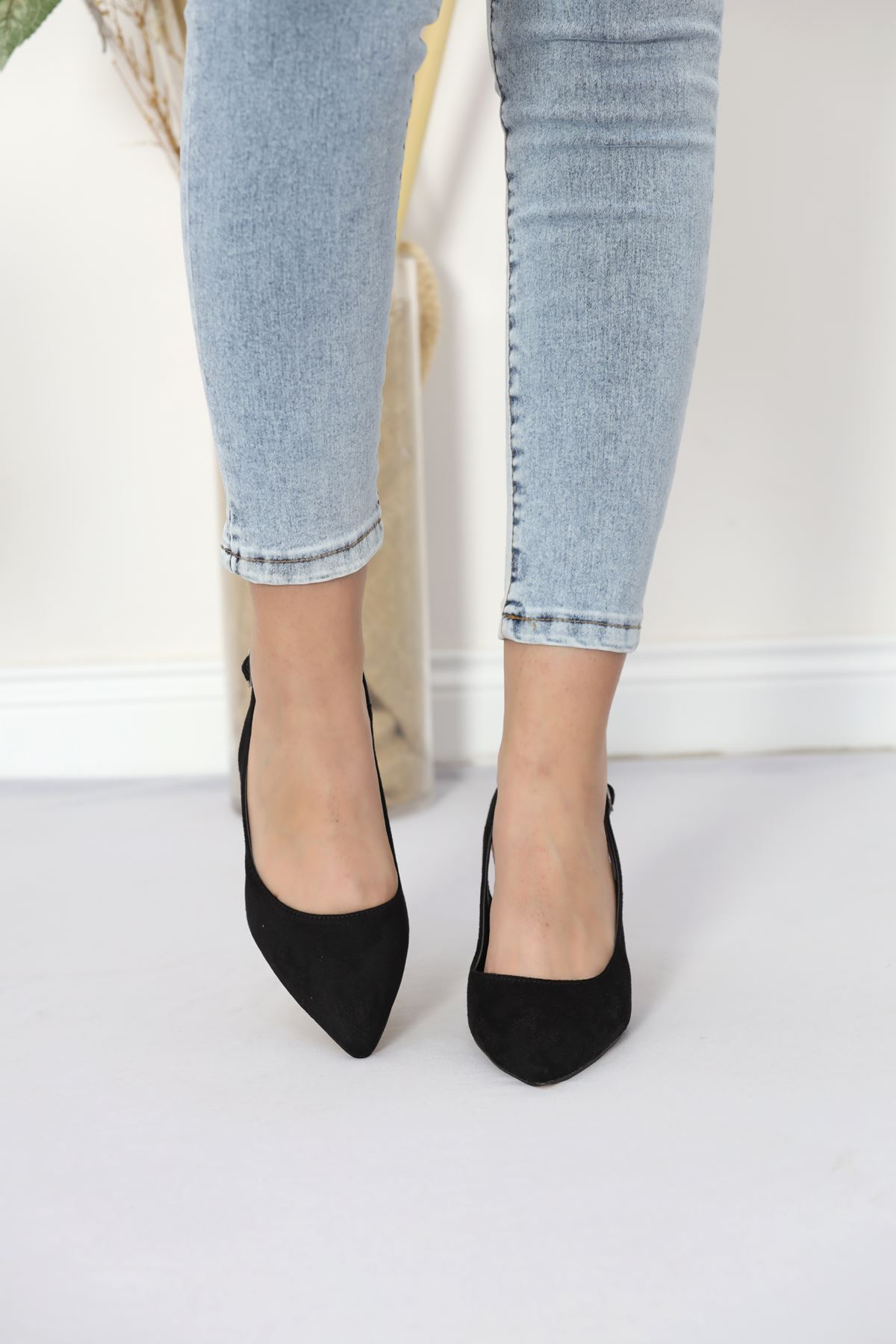 7 Cm Heeled Shoes Suede Black - 11847.264.