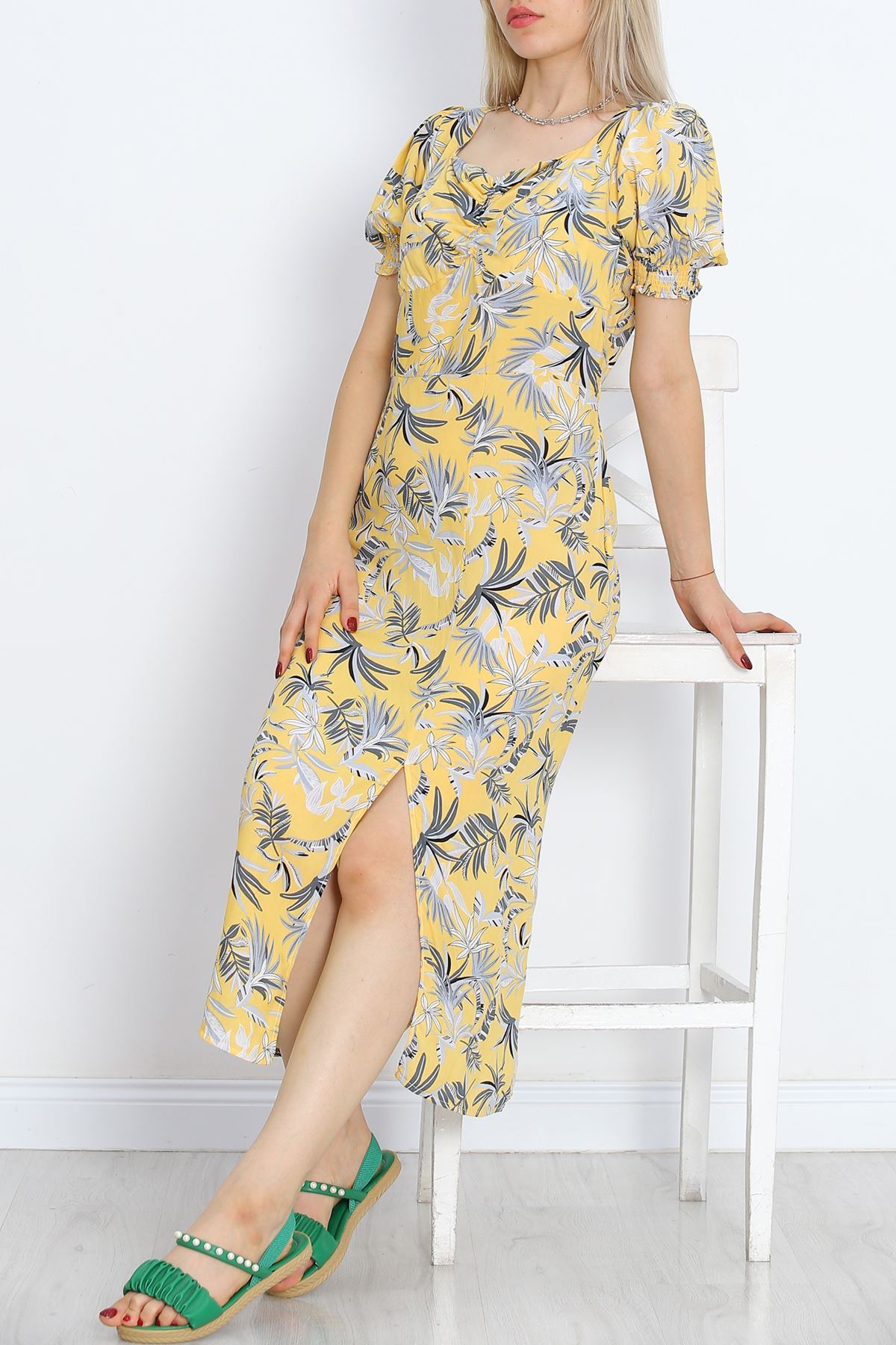 Kiss Neck Dress Light Yellow - 696.1247.