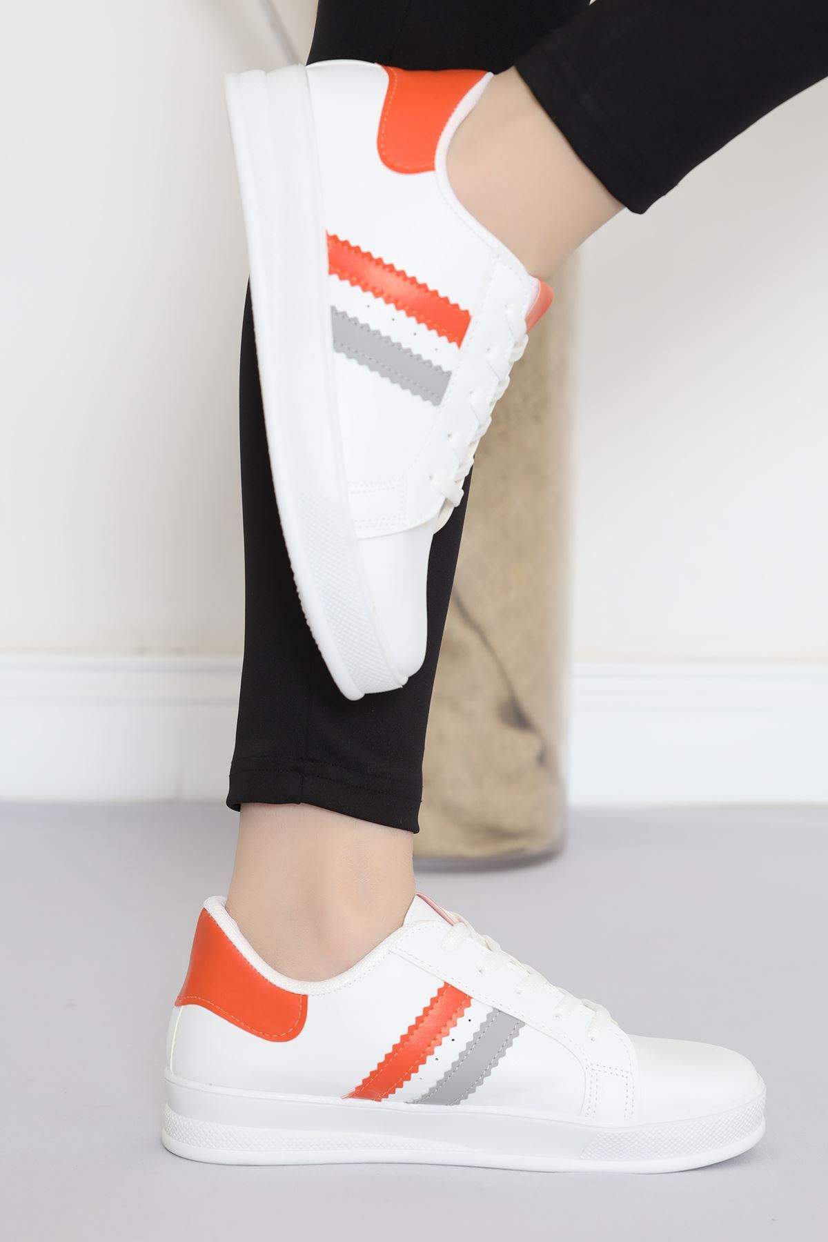 Striped Casual Shoes Whiteorange - 17114.264.