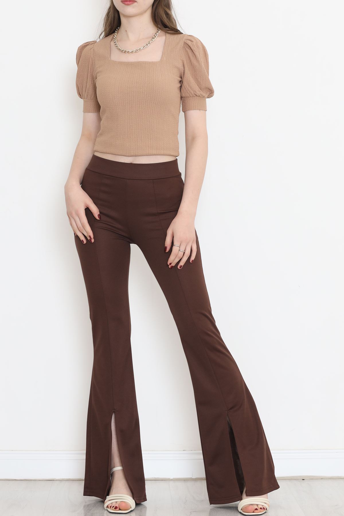 Flared Trousers with Slits Coffee - 16702.1355.