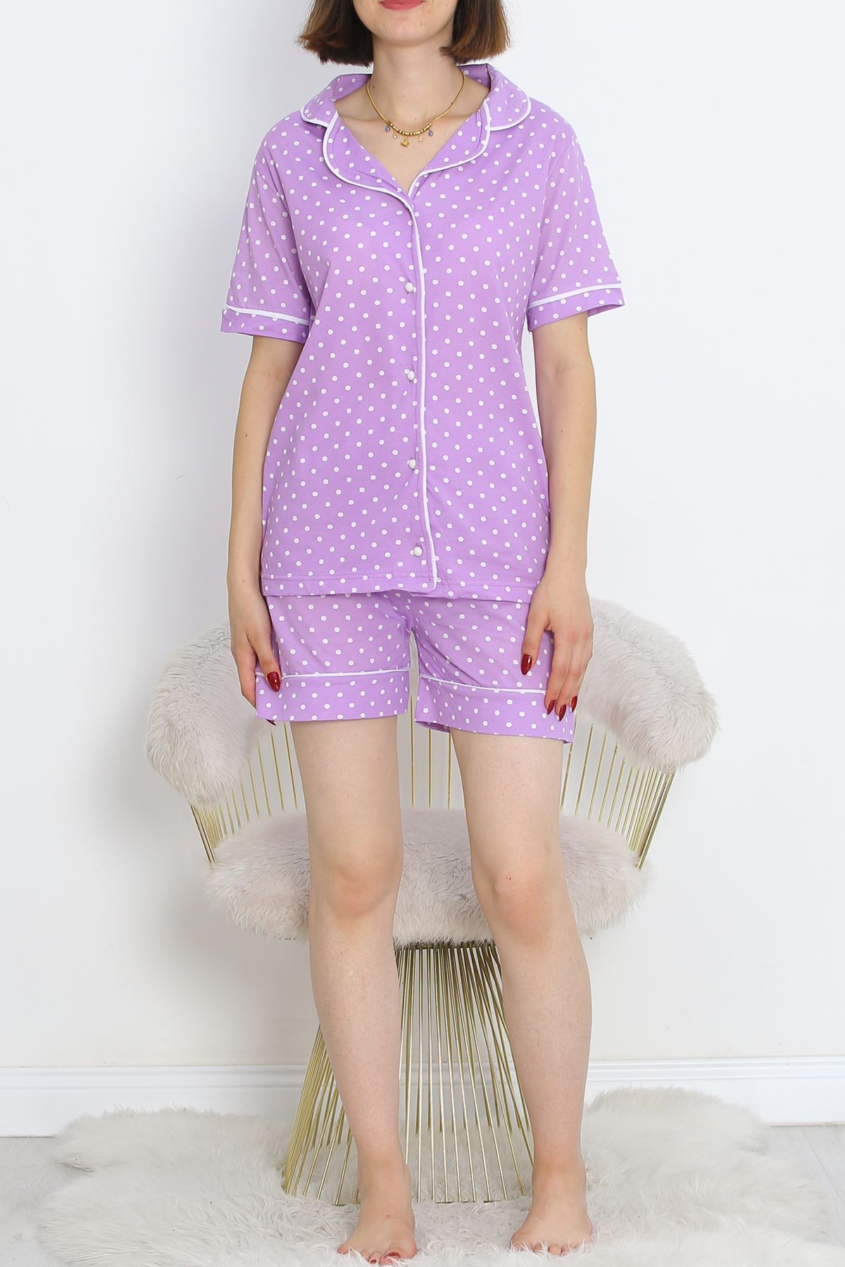 Pajama set with buttoned shorts and polka dots - 18944.1567.