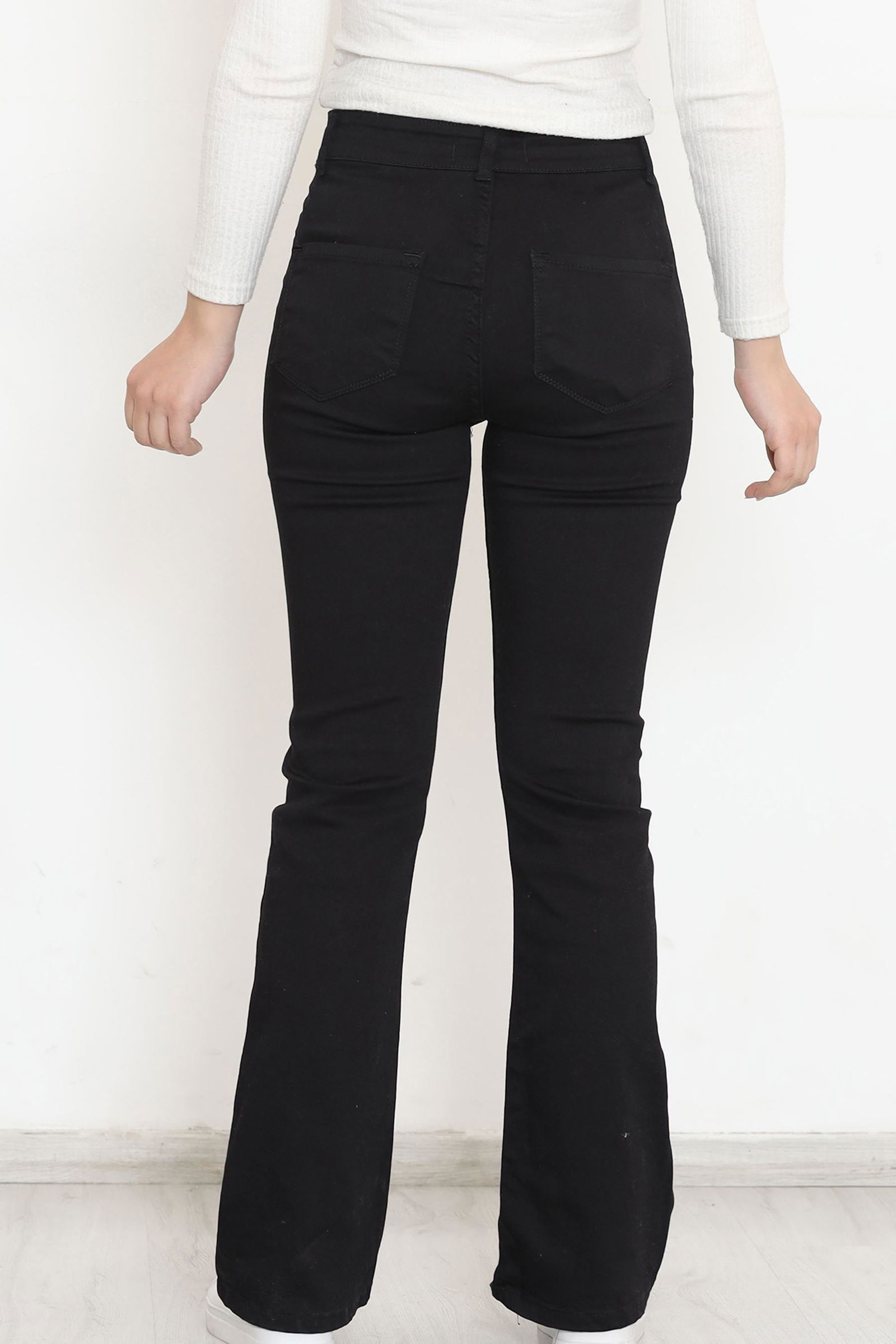 Flared Jeans with Pockets Black - 12606.1431.