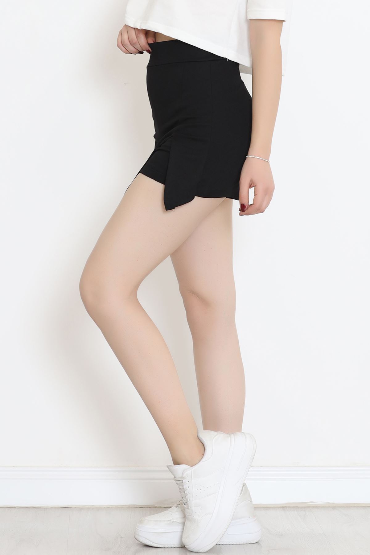 Shorts Skirt with Slits Black - 16582.1005.