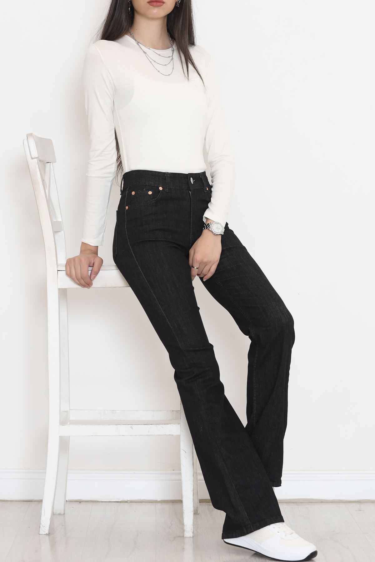 Flared Jeans Black1 - 18688.1431.