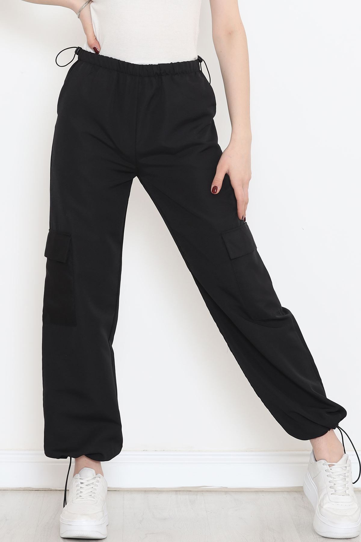 Cargo Pocket Parachute Fabric Pants Black - 931.1247.