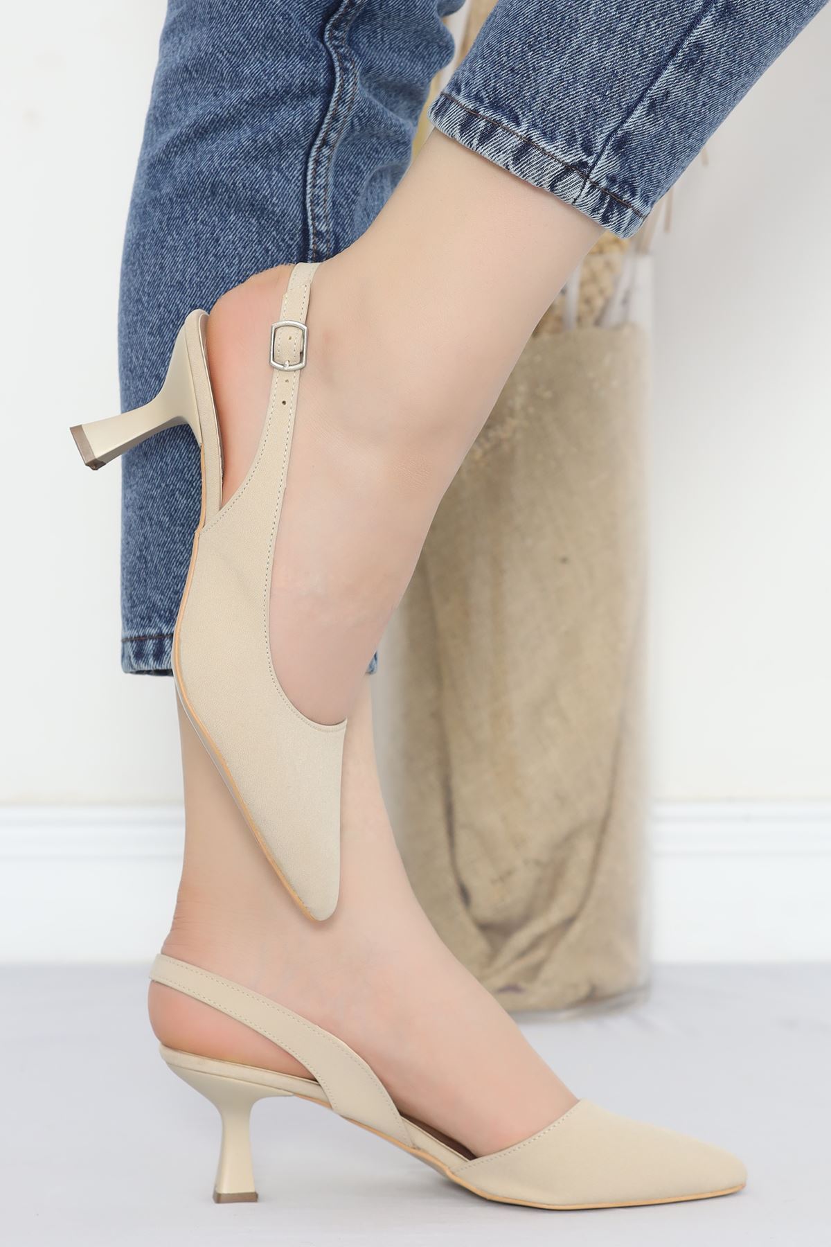 7 Cm Heeled Shoes Beige - 11847.264.