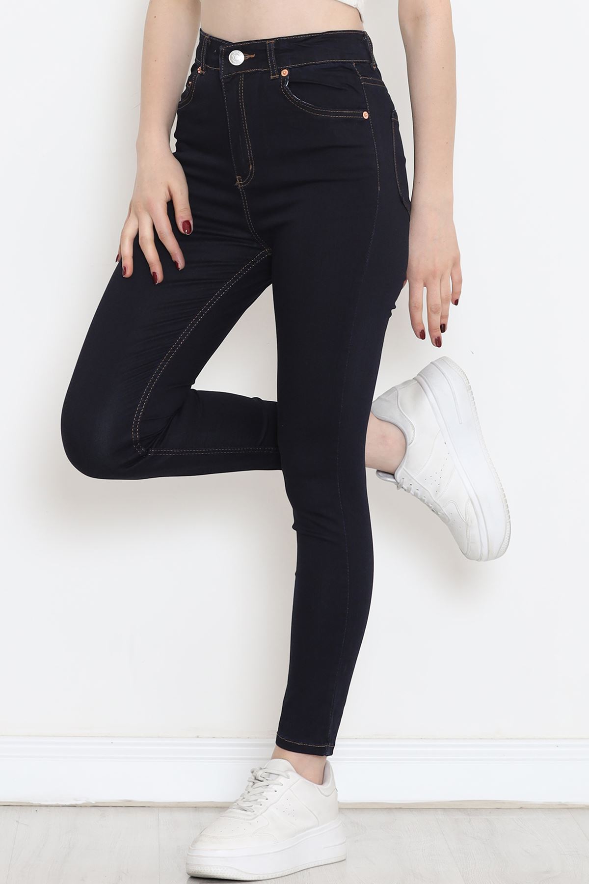 Narrow Leg Jeans Koyulaci - 18223.1431.