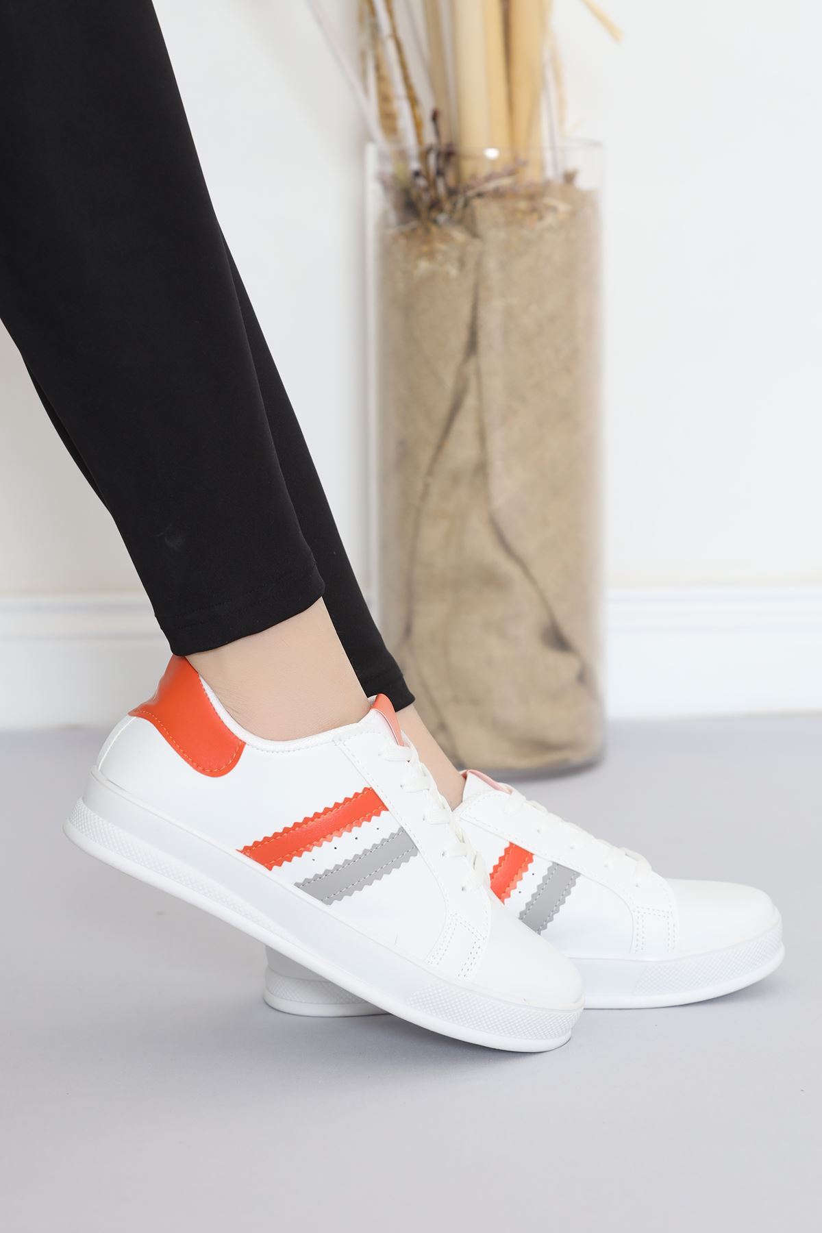 Striped Casual Shoes Whiteorange - 17114.264.