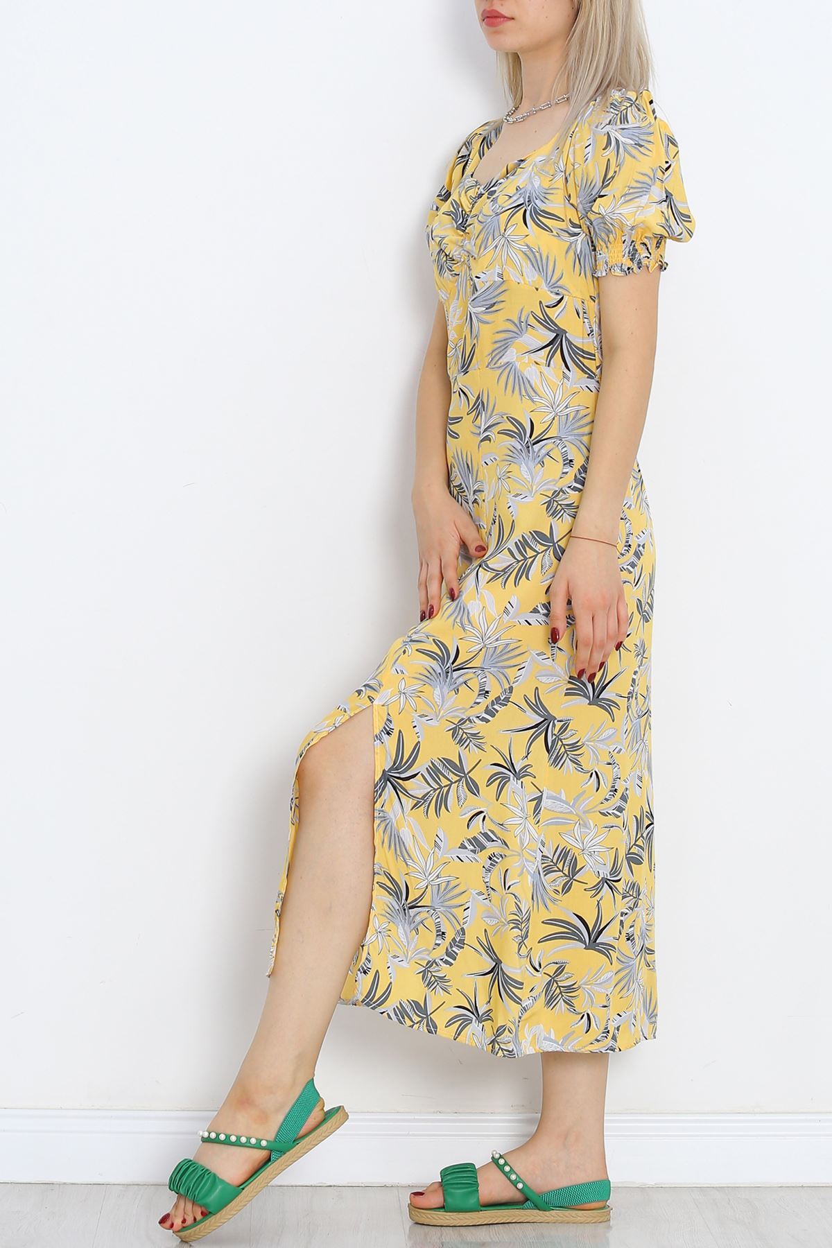 Kiss Neck Dress Light Yellow - 696.1247.