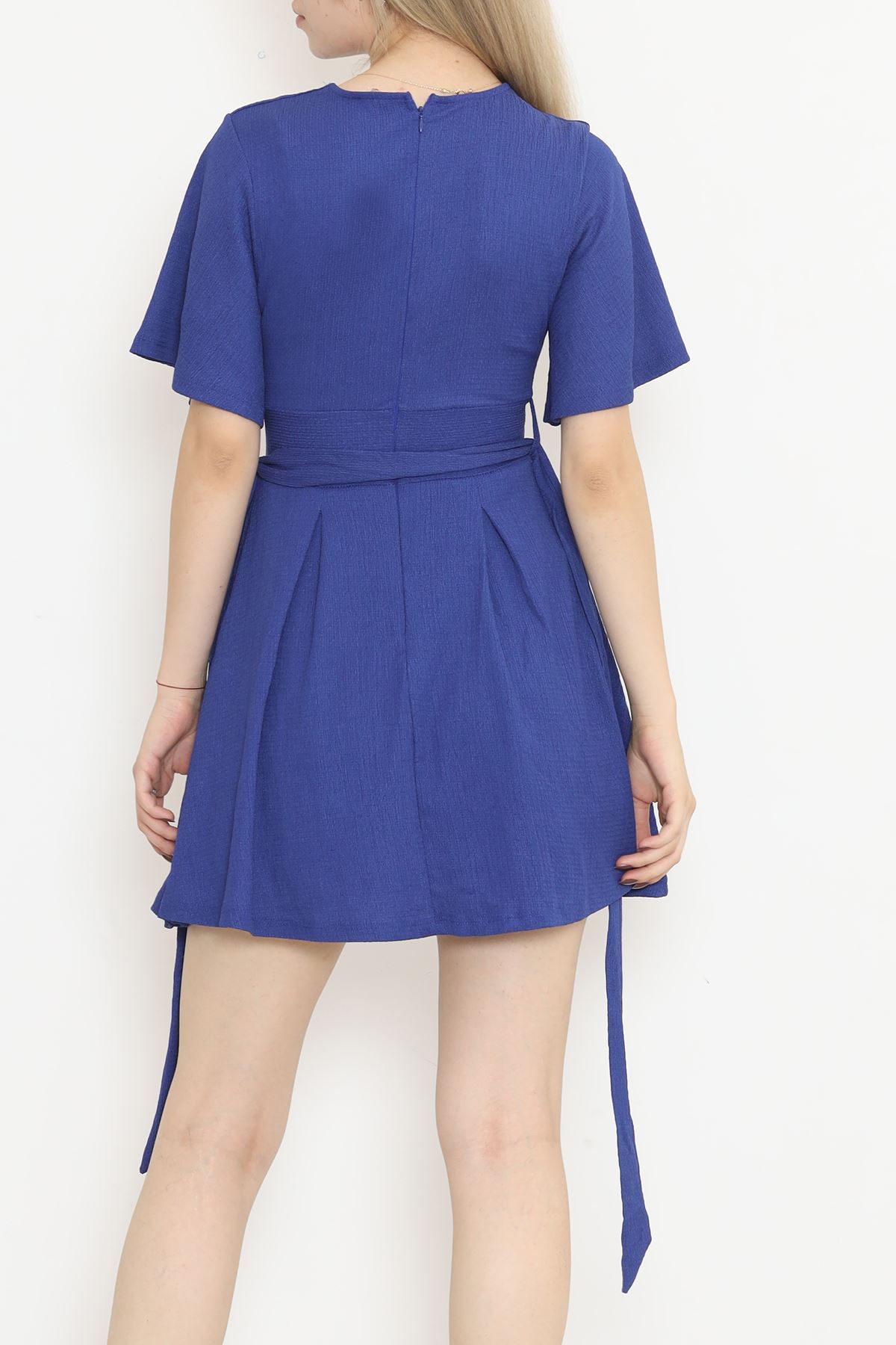 Zippered Belted Dress Saks - 948.1247.