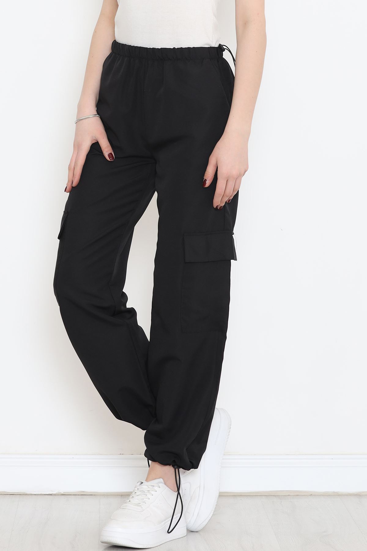 Cargo Pocket Parachute Fabric Pants Black - 931.1247.