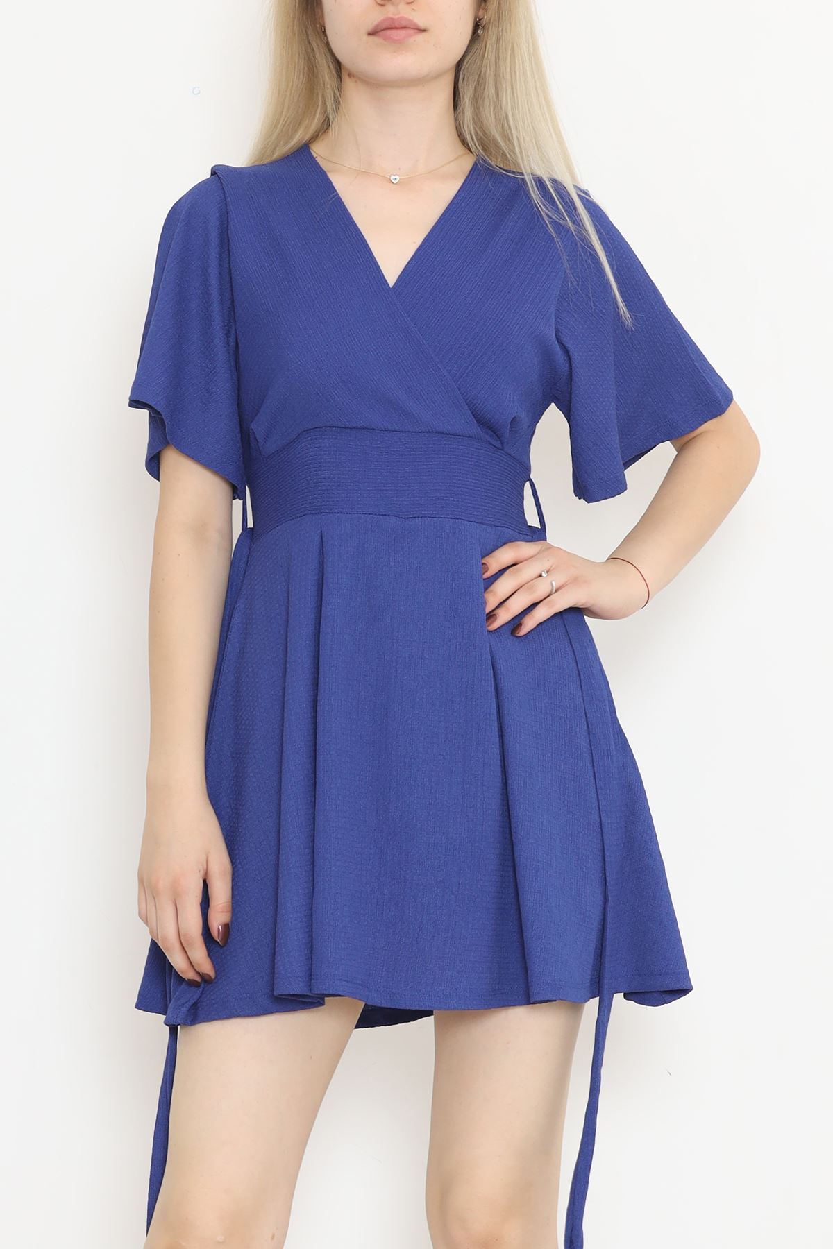 Zippered Belted Dress Saks - 948.1247.