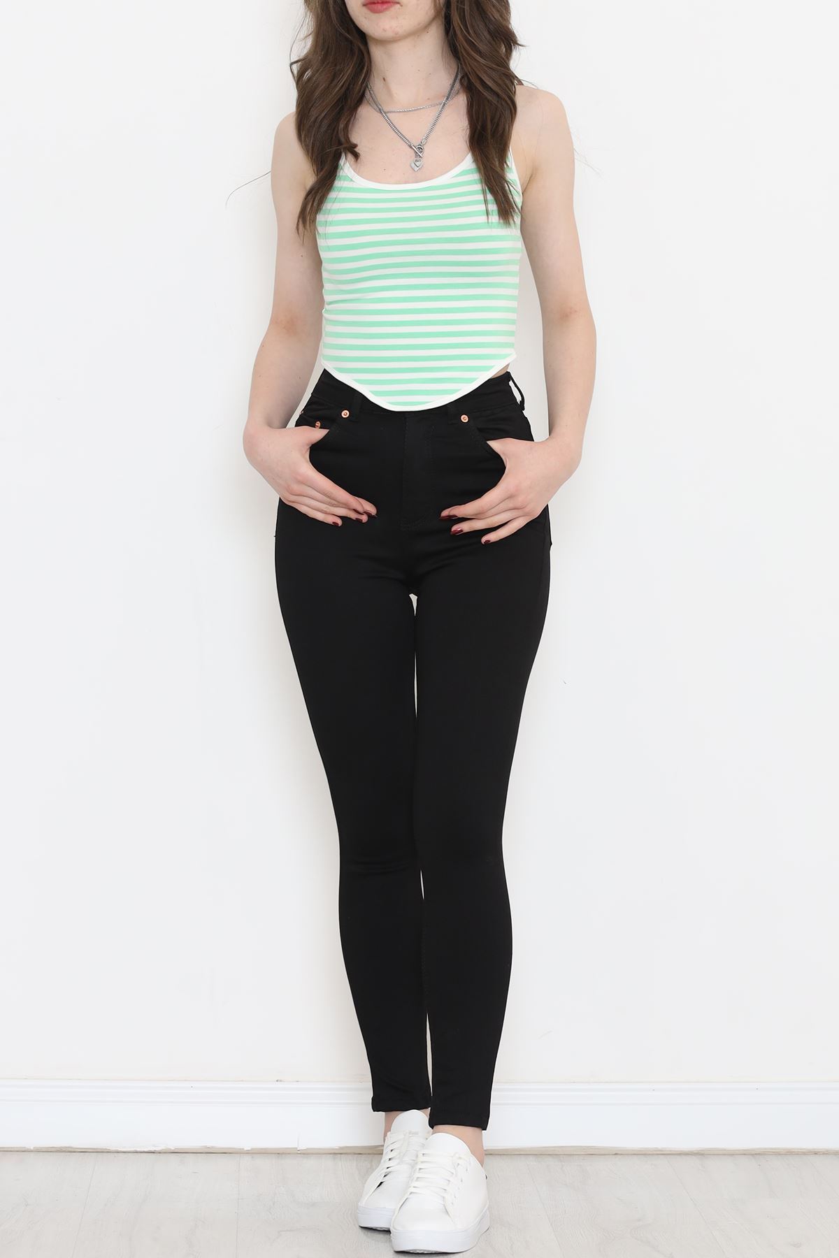 Narrow Leg Jeans Black - 10801.1431.