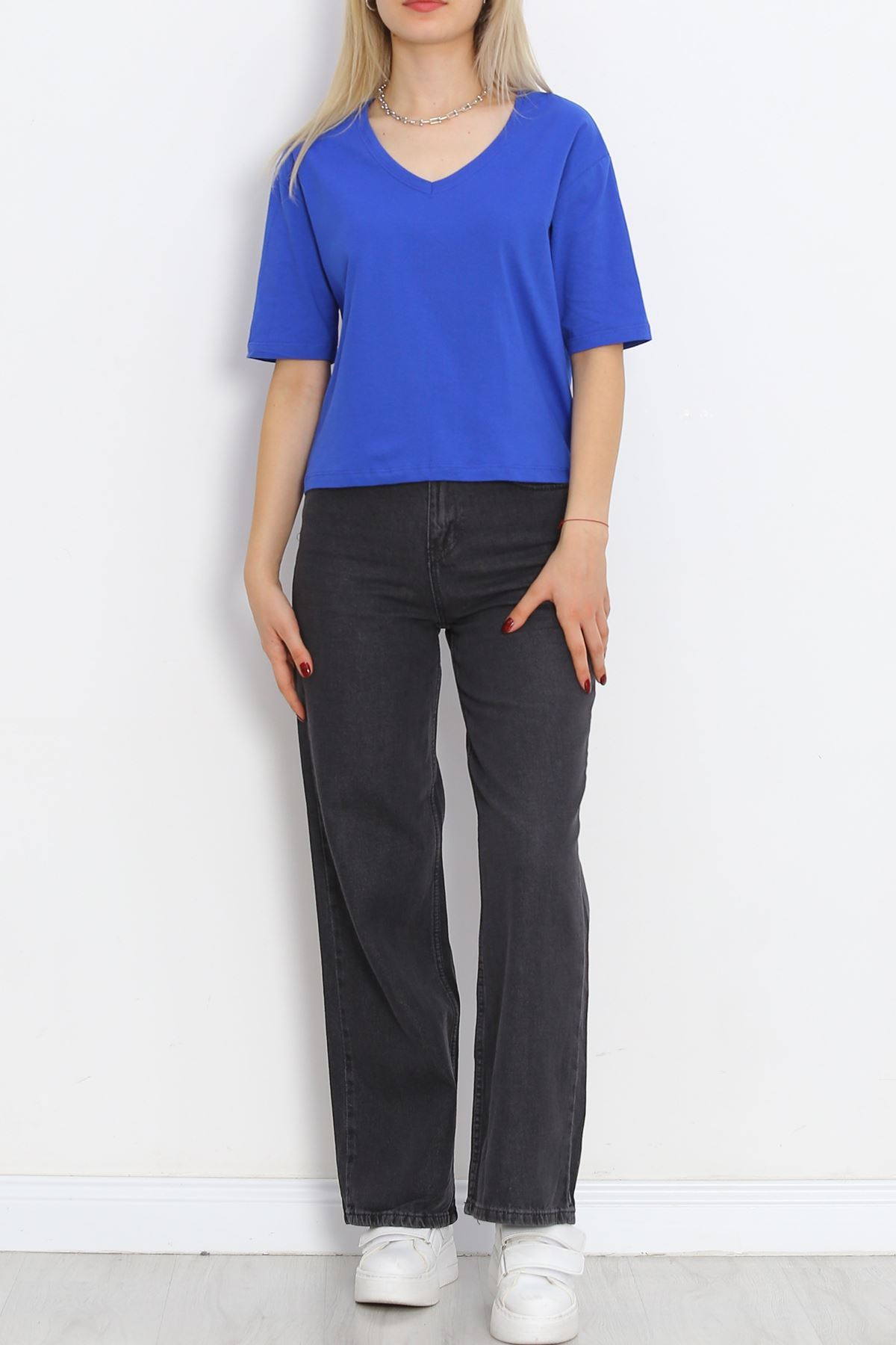 V-neck T-shirt Saks - 18912.1567.