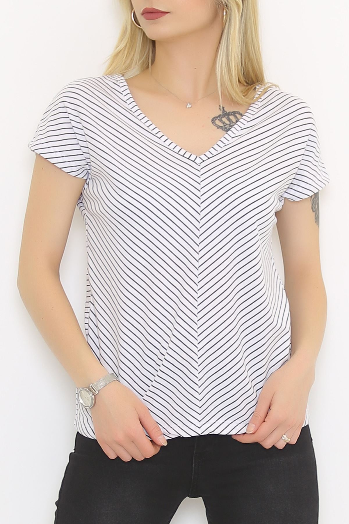 Front Back V-Neck T-Shirt White - 2111.555.