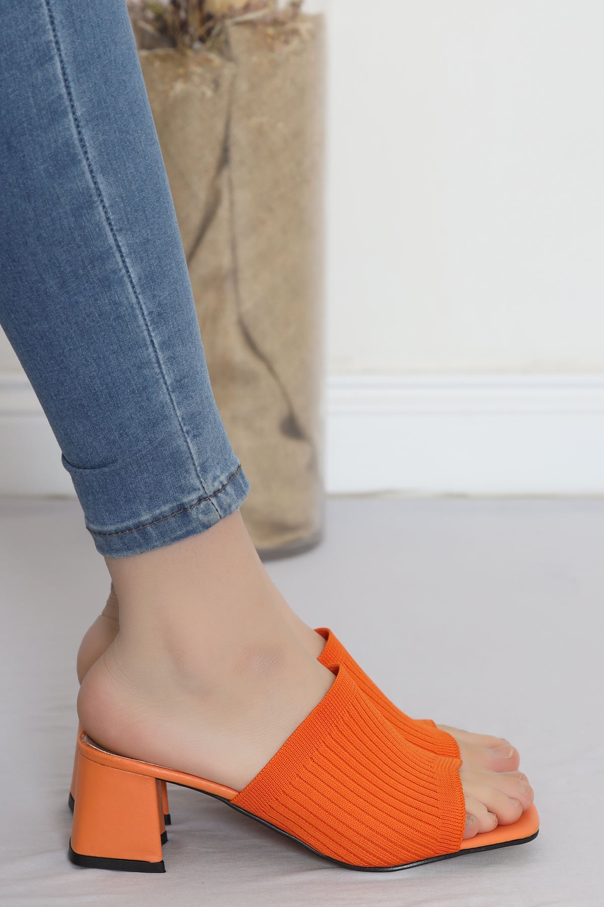 5 Cm Heeled Slippers Oranj - 18199.264.