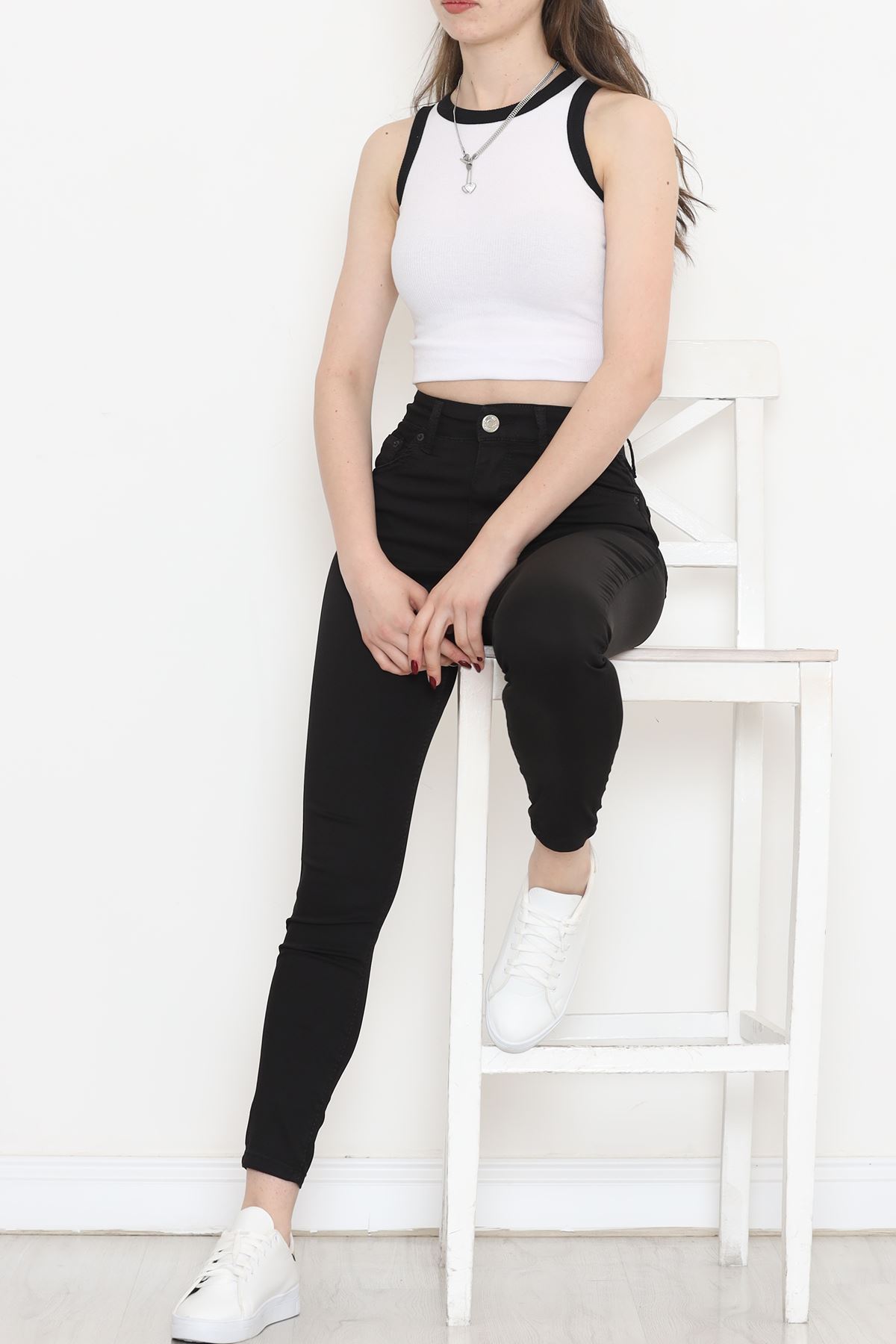 Narrow Leg Jeans Black - 12561.1431.