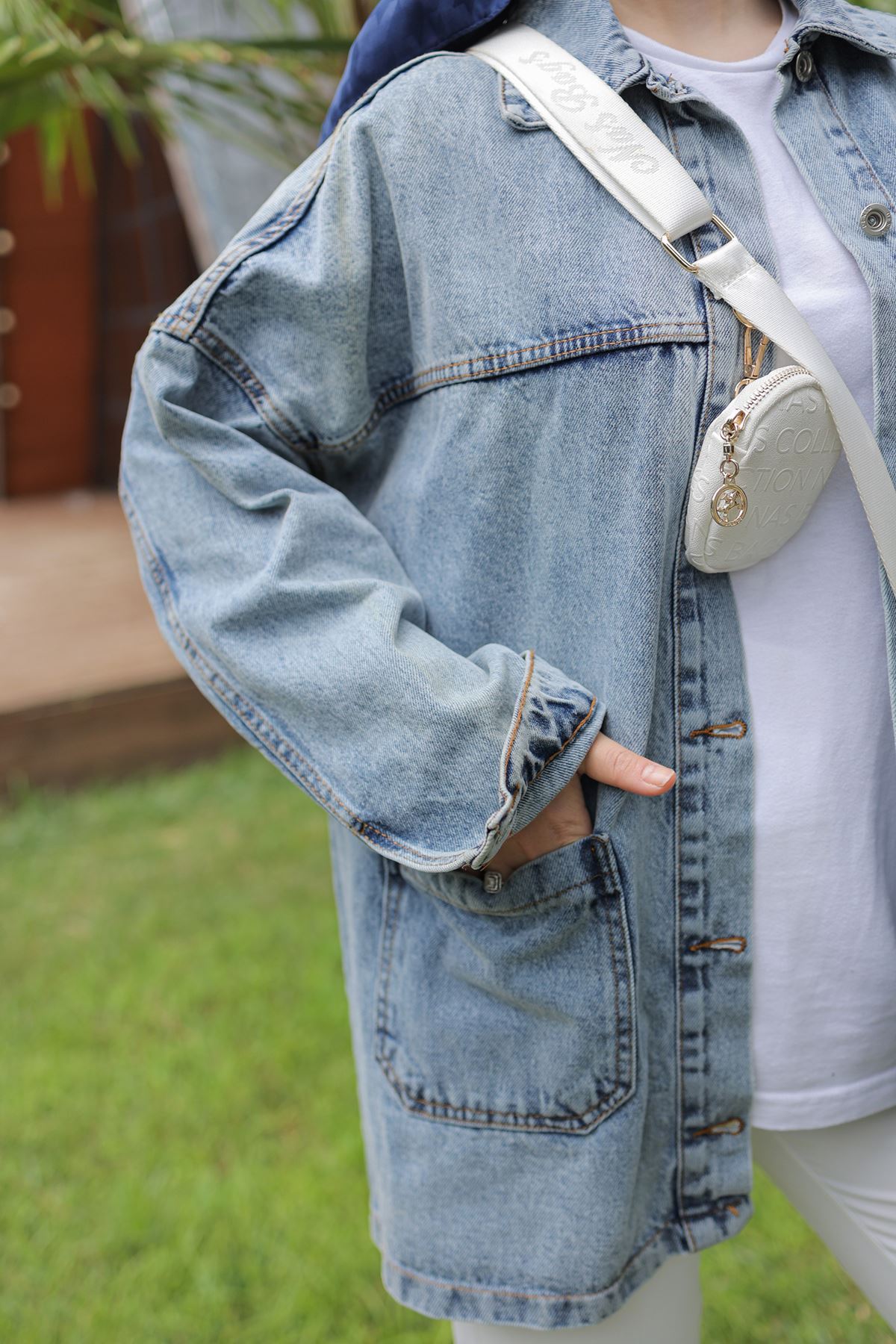 Jeans Jacket with Front Pocket Light Blue - 16696.1778.