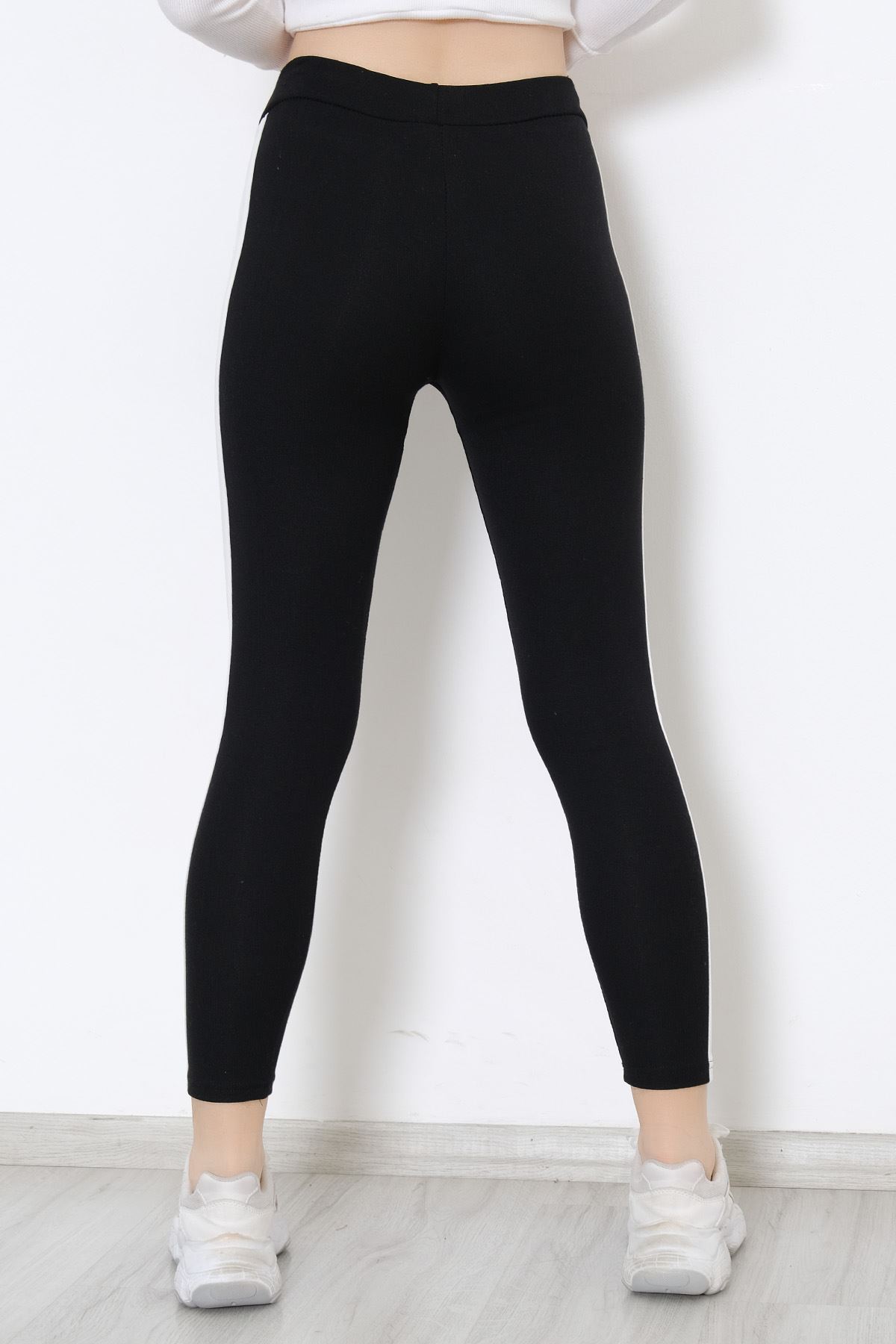 Single Stripe Ribbed Leggings Black and White - 10293.1567.