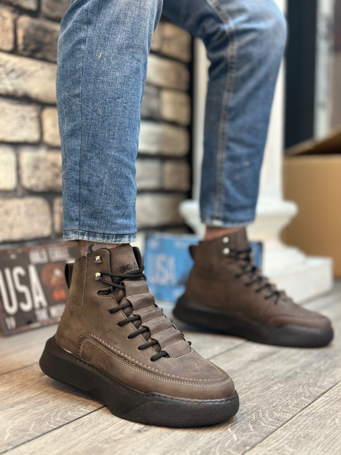 Men's High Sole Brown Sport Boots with Hidden Laces