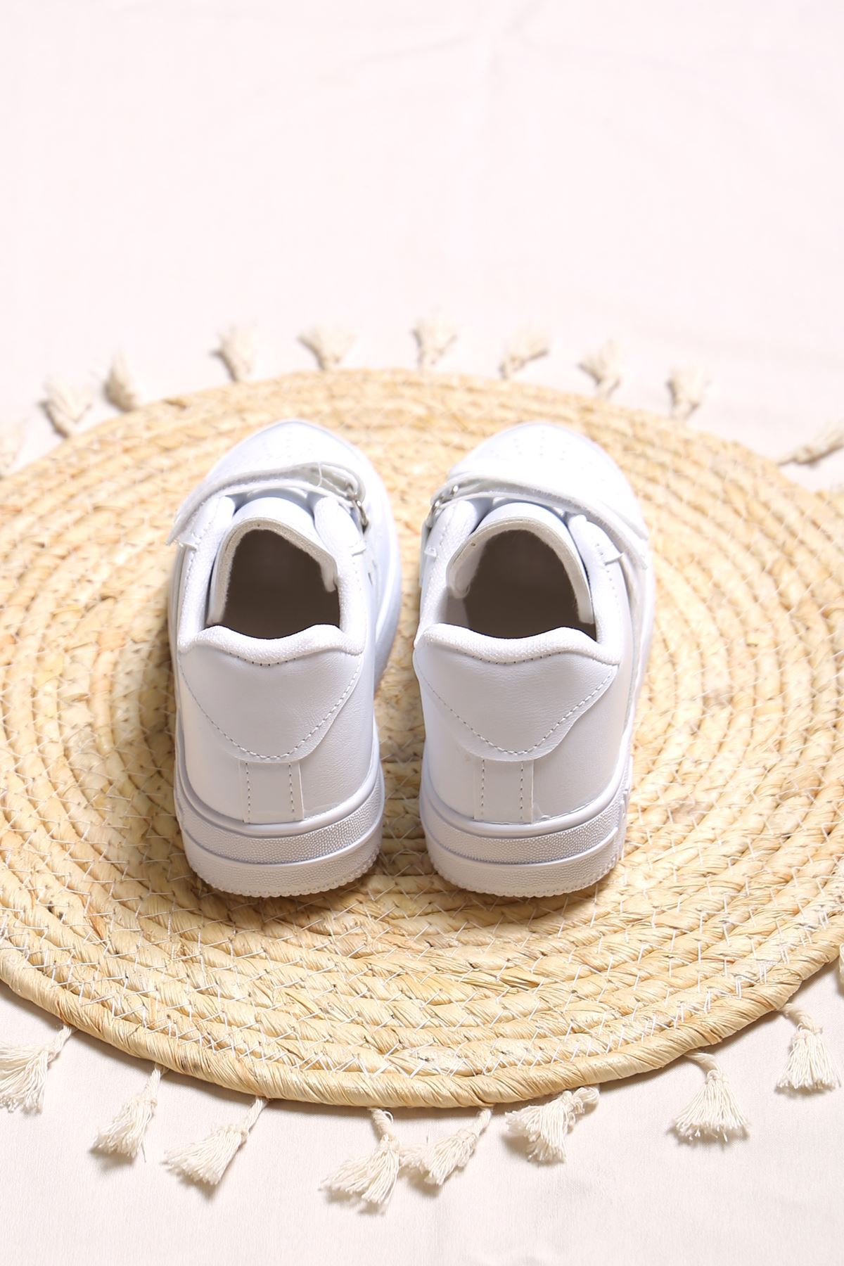 Kids Sneakers White