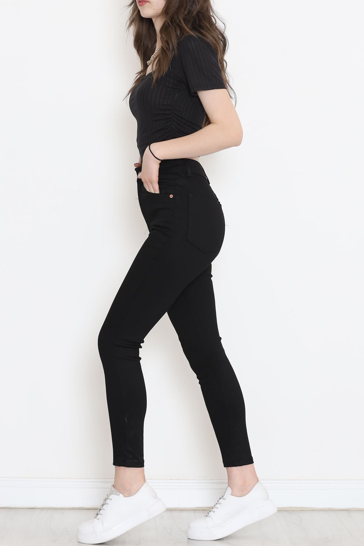 Narrow Leg Jeans Black