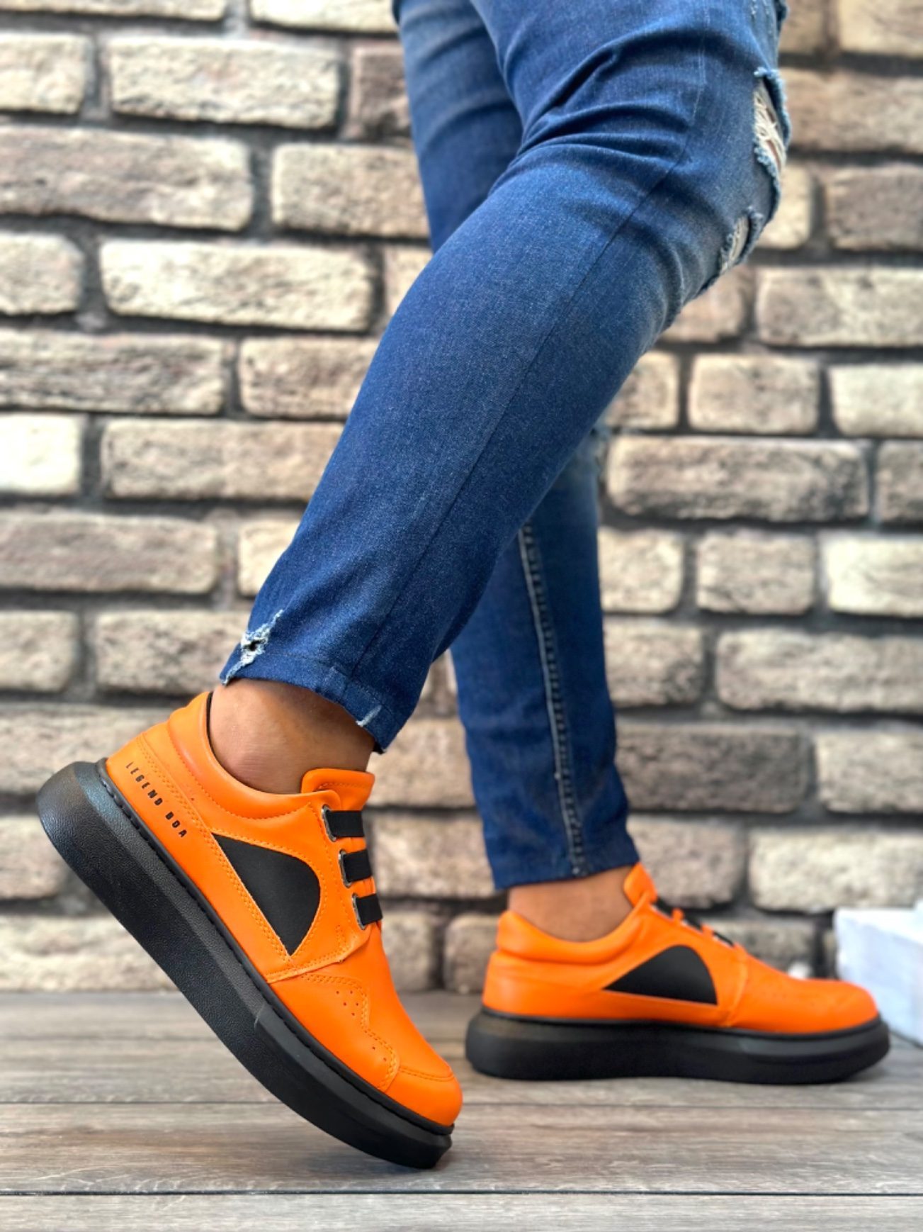 Boa Thick Sole Unlaced Style Casual Orange Men's Shoes