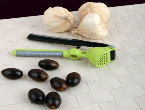 Metal Garlic Crusher Core Remover