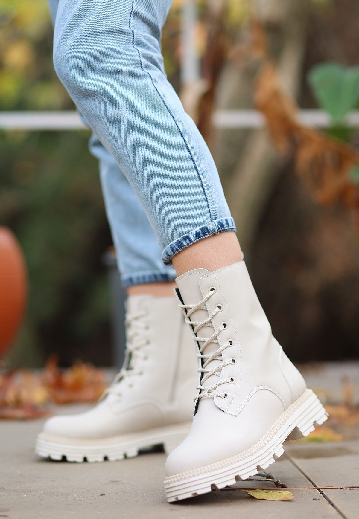 Beige Skin Lace-up Boots