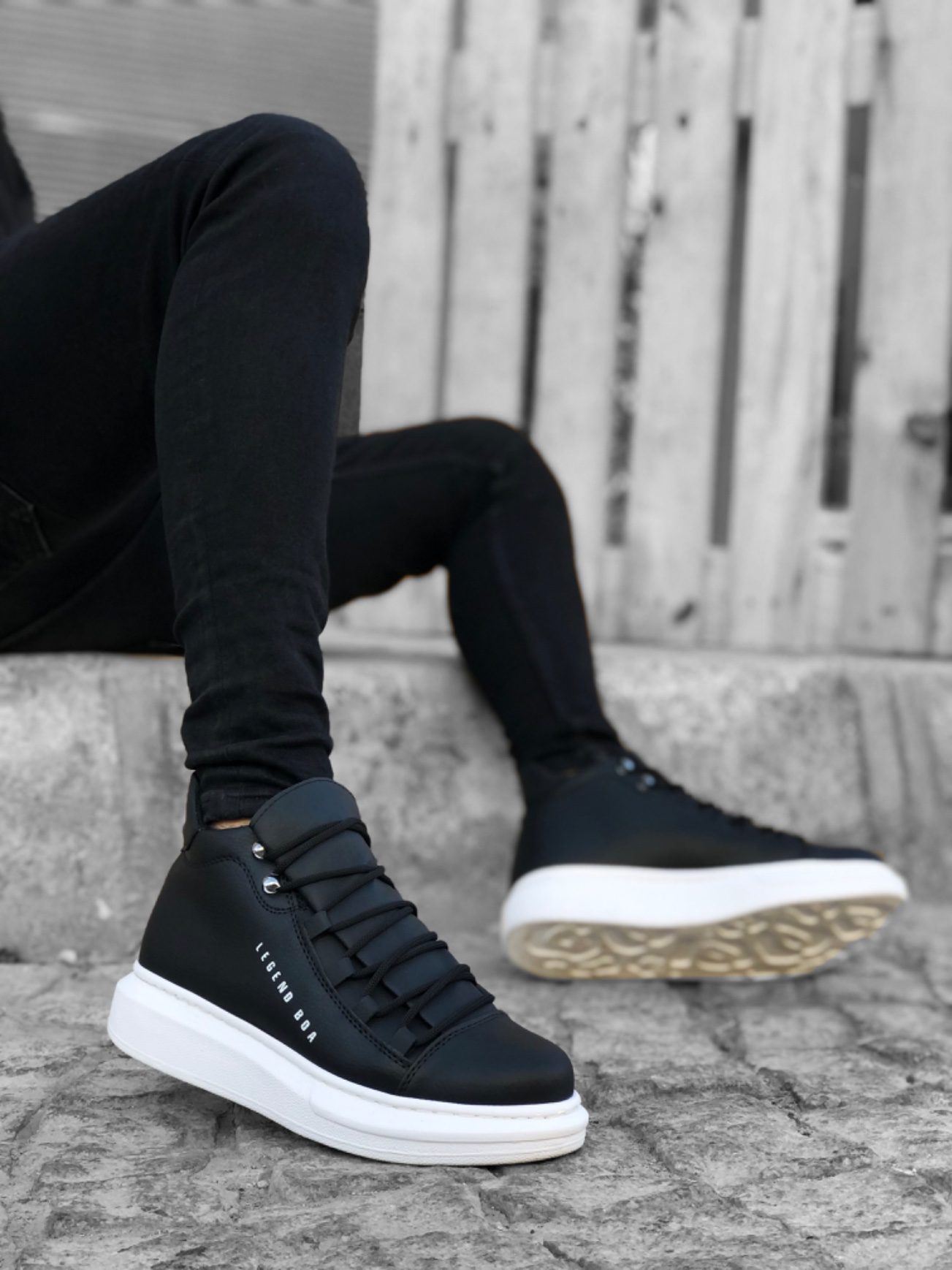 Lace-Up High Black White Sole Men's Style Sport Boots