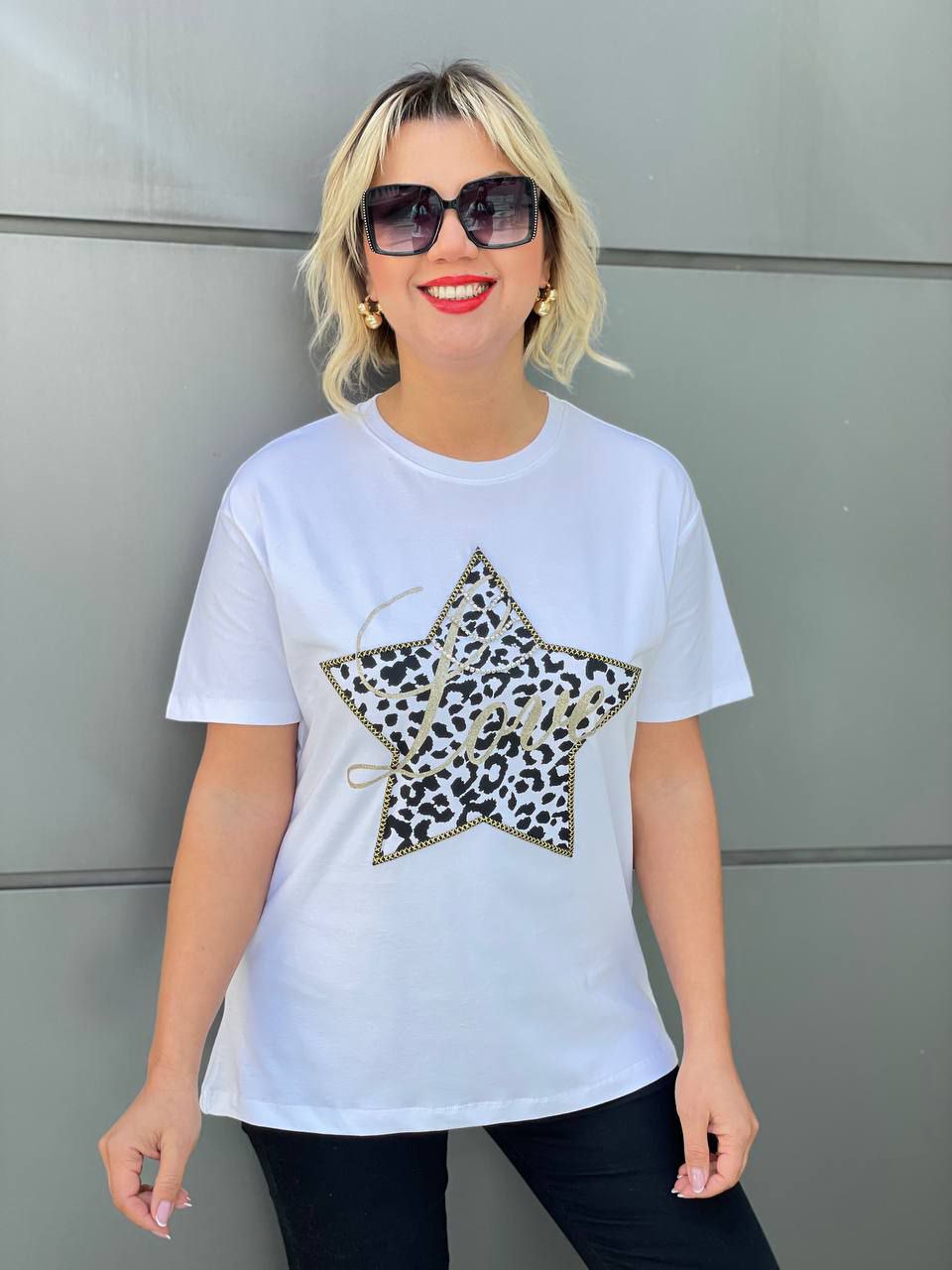 Shiny Stone Embroidered Star Patterned T-shirt